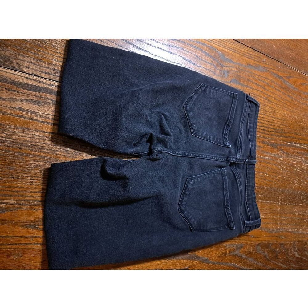 Size 6 Old Navy High Rise Straight Black Denim Jeans with Pockets and Belt Loops - Picture 4 of 4